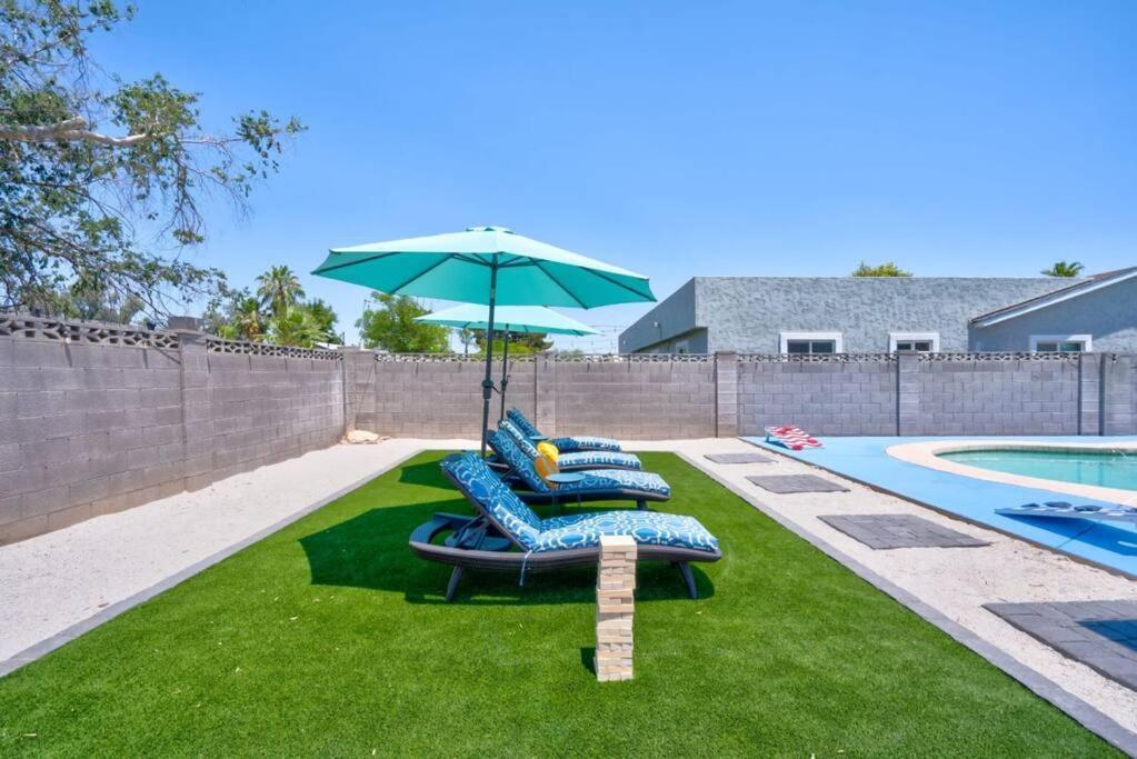 Вилла Fab Phx Getaway W/ Pool & Fire Pit Феникс Экстерьер фото