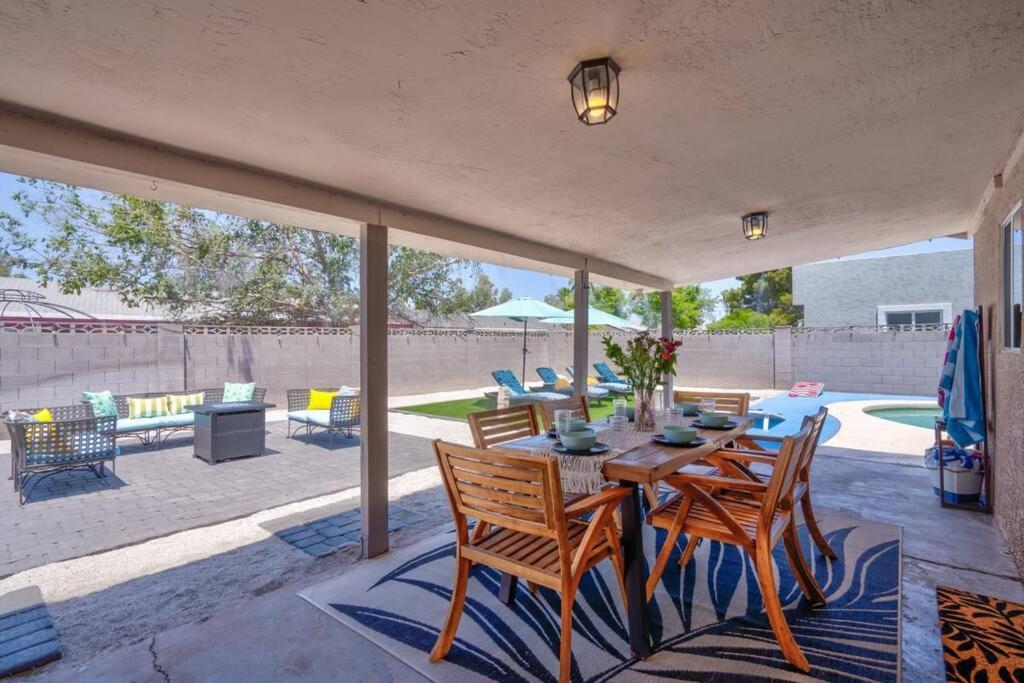 Вилла Fab Phx Getaway W/ Pool & Fire Pit Феникс Экстерьер фото