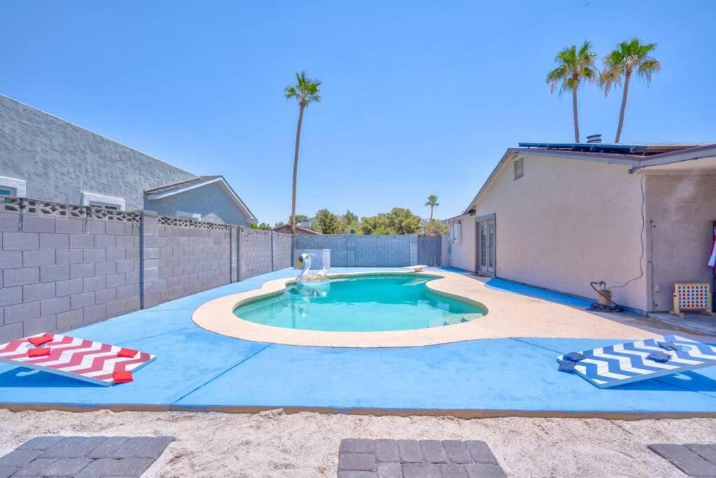Вилла Fab Phx Getaway W/ Pool & Fire Pit Феникс Экстерьер фото